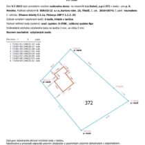 Layout of a family house, including the verification of ownership boundaries